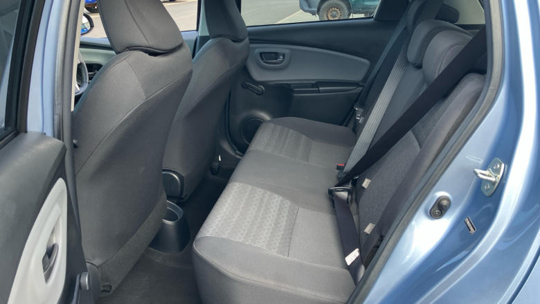 Toyota Yaris 1.33 VVT-i Icon 5dr Petrol Hatchback